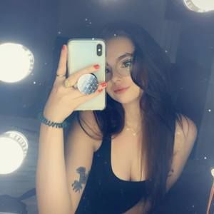 Meet your Posher, Tiffany